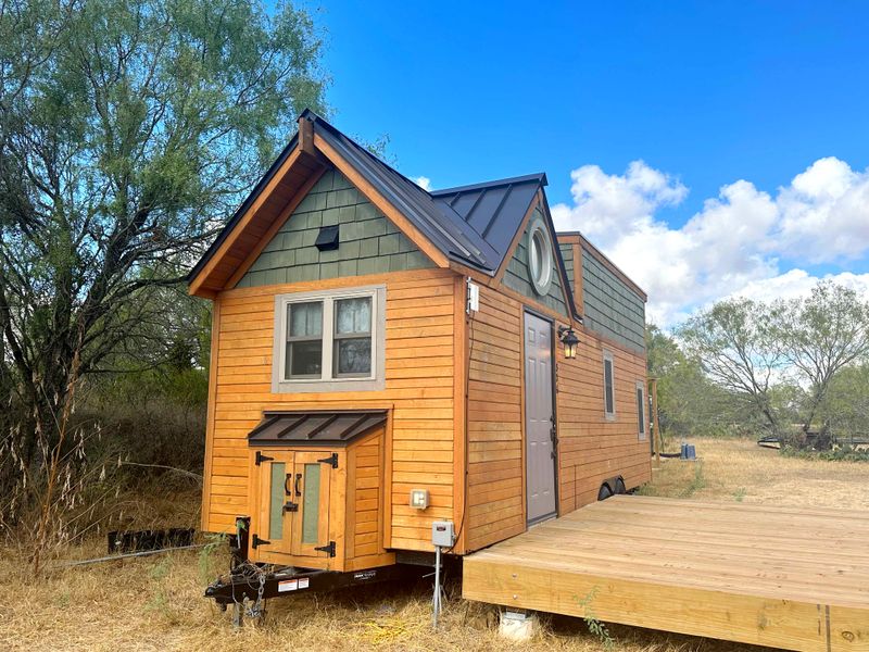 26 FT Long 2 Bedroom Tiny House!! Furnished, Ground Floor Sleeping, Skylights, Roof Access, Dishwasher! image 1