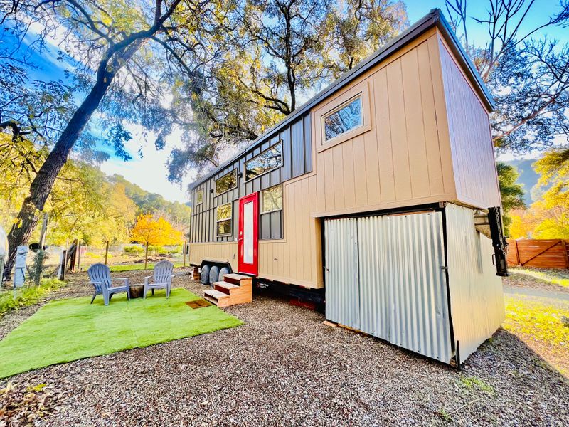 Fully-Furnished 300sqft Tiny Home Certified By PAC West- Two Office Spaces!