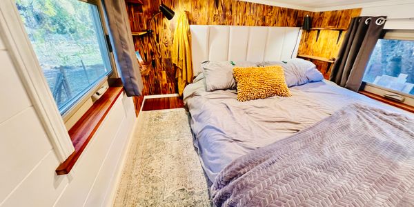 Fully-Furnished 300sqft Tiny Home Certified By PAC West- Two Office Spaces! image 4