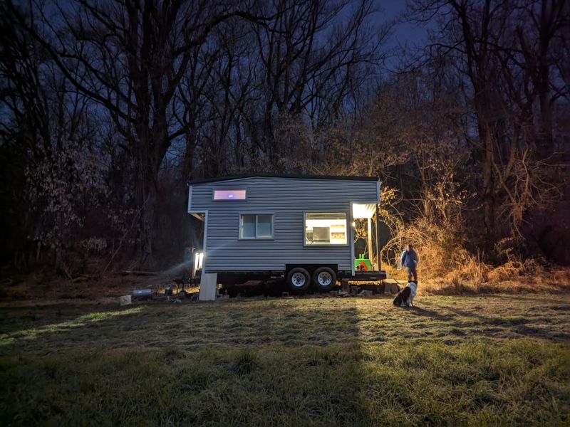 Fully Off Grid Tiny Home on Wheels!