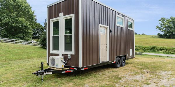 The "LENA" TINY HOME image 3