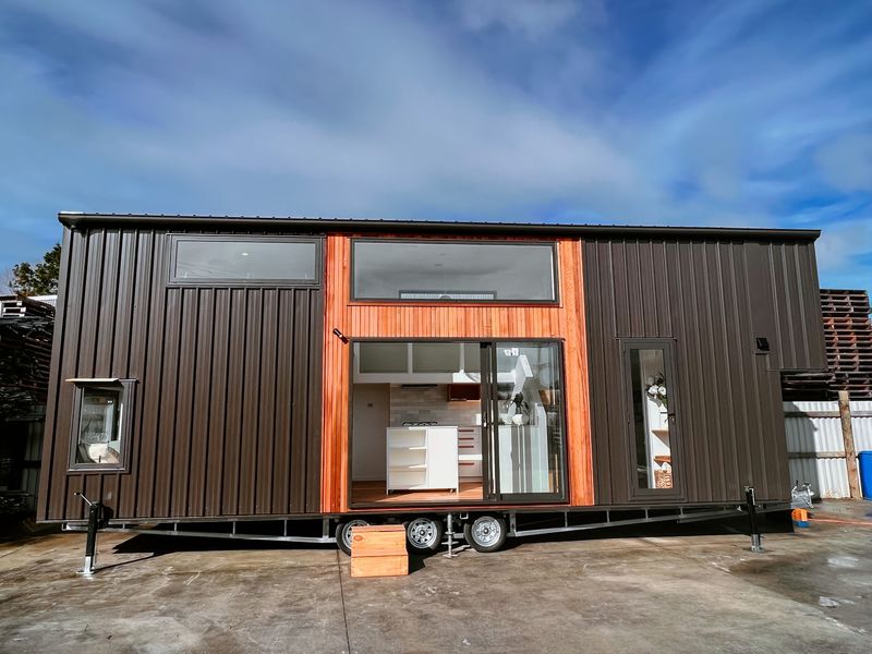 32' Luxury Tiny Home with Full Height Kitchen & 2 Bedrooms!