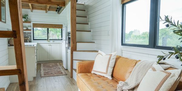 Light and Airy Luxury Tiny Home on Wheels image 4