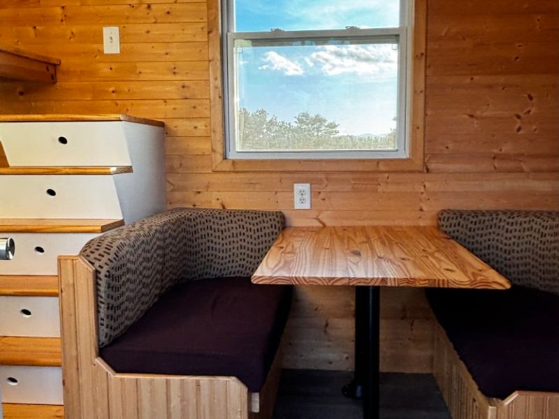 Professionally Built 26 ft Spacious Tiny House image 2