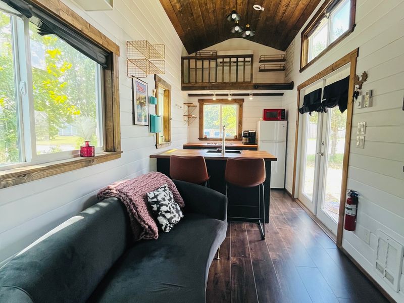 PRICE DROP! Two Bedroom Tiny Home - Austin, Texas! image 2