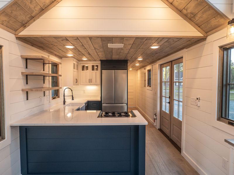 Timbercraft Bunkhouse 3 bedroom handcrafted tiny home! image 2