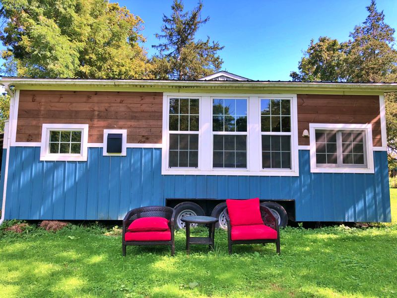 Beautiful 26 Feet Long Tiny Home on Wheels