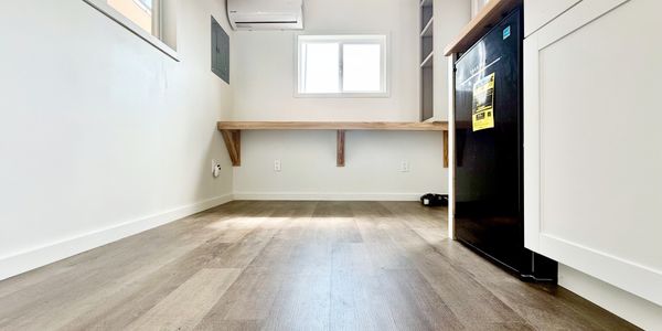 New 12' Tiny on Wheels – Great Office or Airbnb! NOAH Certified image 5