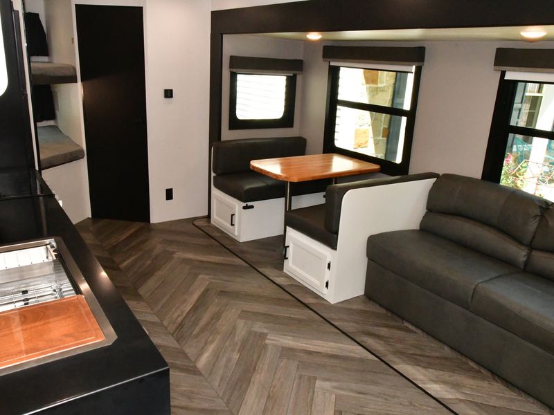 Beautifully Renovated Spacious RV!