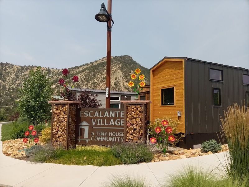 Escalante Village image 1