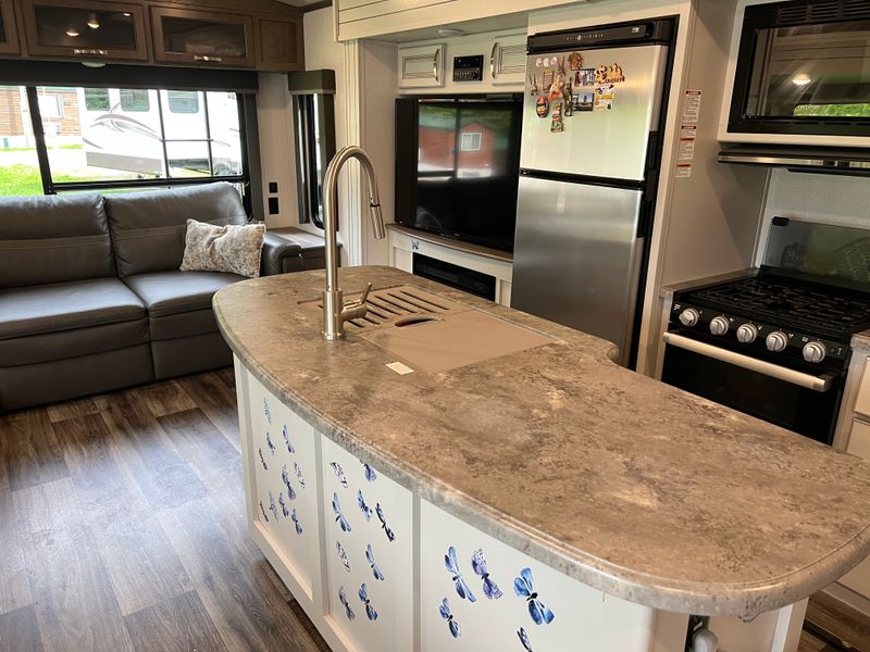 FOR SALE - Renovated RV in Virginia! image 2