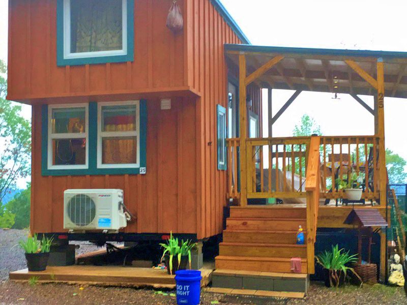 Charming Tiny Home For Sale in Tennessee!