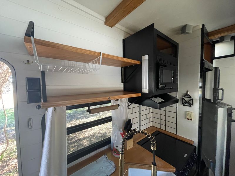 Fully Remodeled Tiny Home on Wheels! image 2