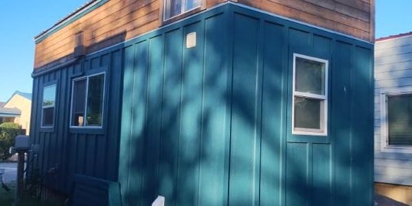 24 Feet Long Tiny Home on Wheels – For Sale in Texas! image 4