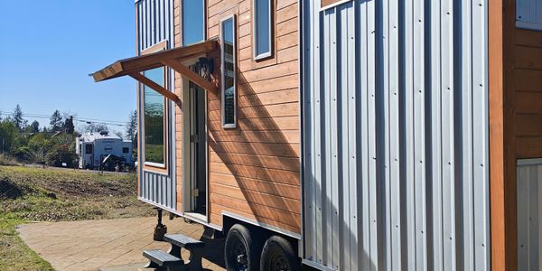 Beautiful Custom Tiny Home For Sale! Move-In Ready! image 5