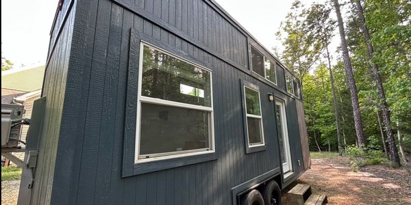 Move-In Ready 2019 Tiny Home on Wheels! image 5