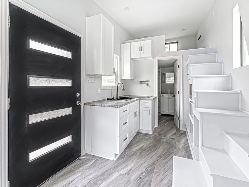 For Sale: Move-In Ready Modern Tiny Home in Texas!