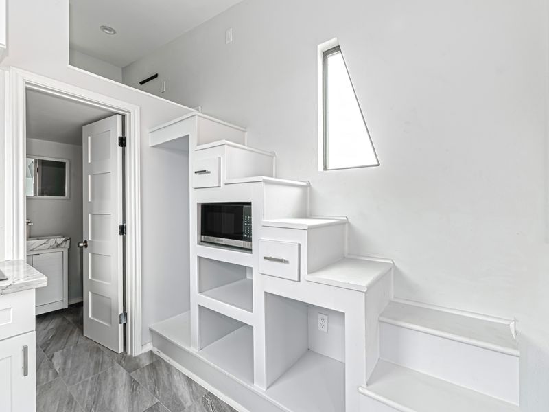 Move-In Ready Modern Tiny Home For Sale in Houston Texas! image 2