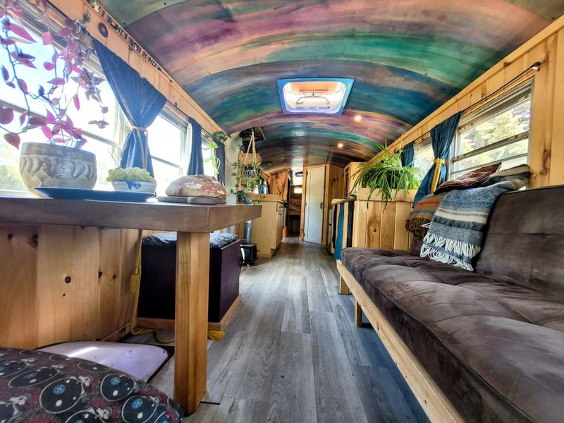 For Sale - Renovated 1999 International Skoolie! image 2