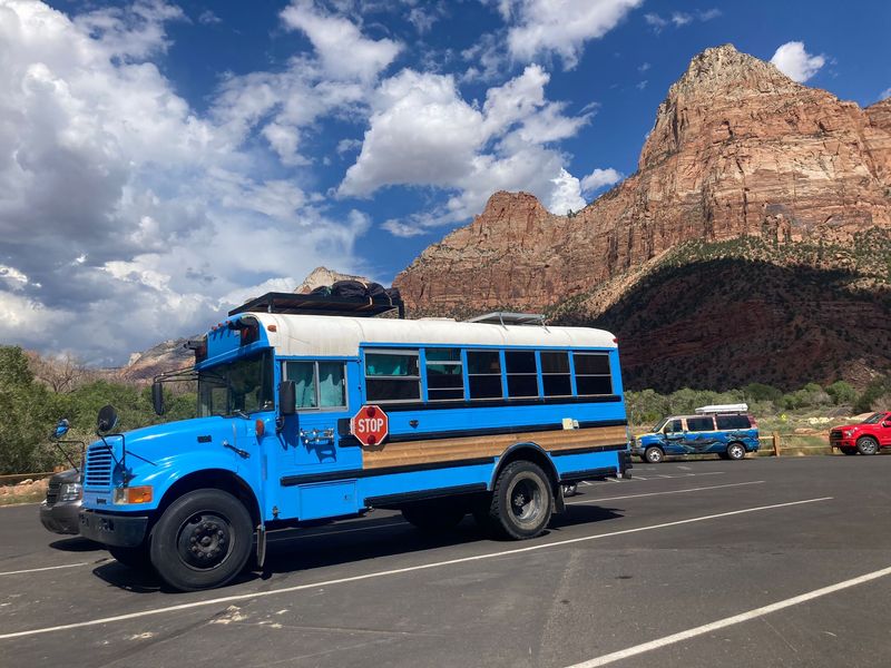 24ft International 3800 Skoolie – Road-Ready & Adventure-Tested!