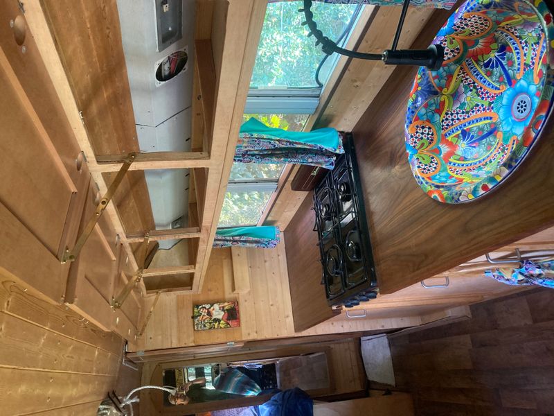 24ft International 3800 Skoolie – Road-Ready & Adventure-Tested! image 2
