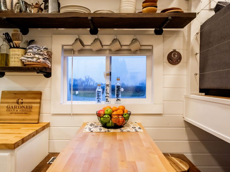 For Sale - 28-Foot Tiny House on Wheels! image 2