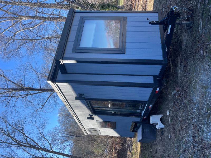 For Sale - Beautiful Turnkey Tiny Home! image 1