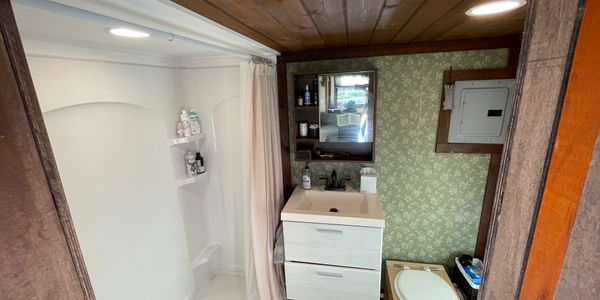 For Sale - Beautiful Turnkey Tiny Home in North Carolina! image 5