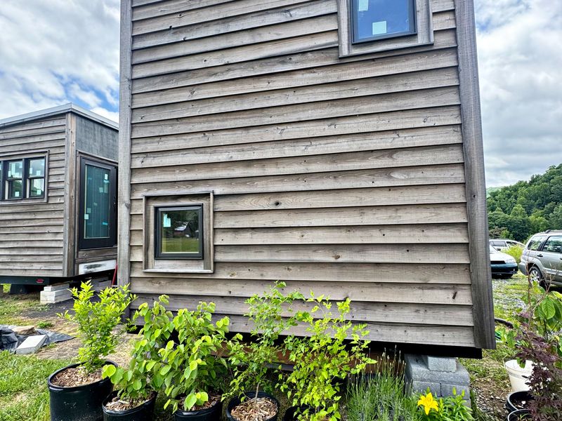 Off-Grid Ready Tiny Home Shell – Spacious & Insulated image 2