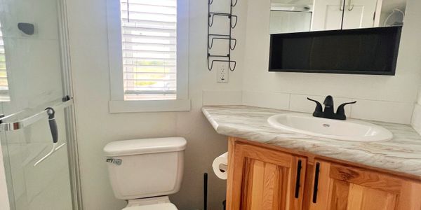 Move-In Ready Tiny House! image 5