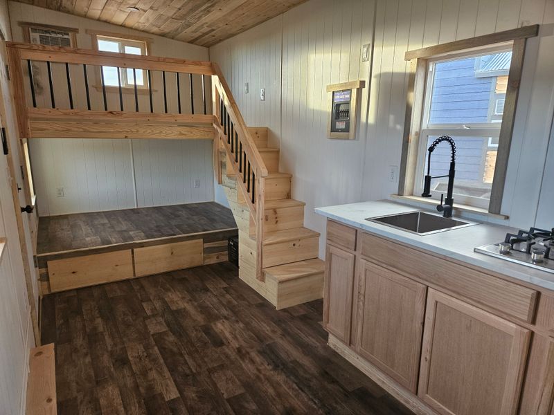 24' Bunkhouse Tiny Home image 2