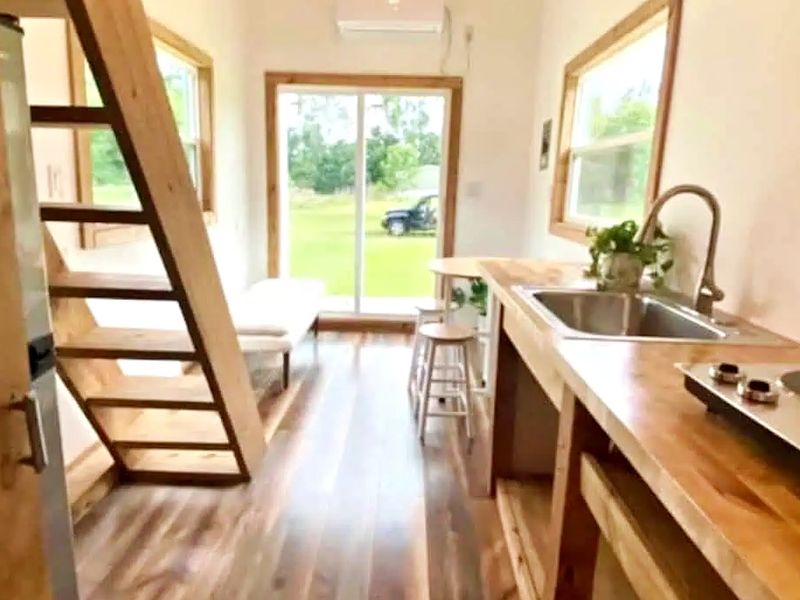 Off-Grid Tiny Home for Sale in Florida! image 2