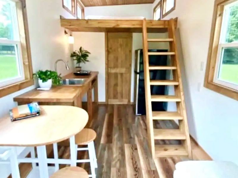 Off-Grid Tiny Home for Sale in Florida! image 2