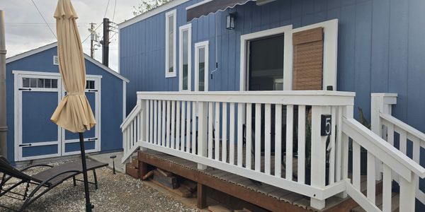 Amazing Tiny Home on wheels with catwalk! image 3