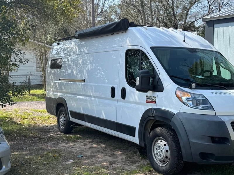 Turn-Key Tiny Home on Wheels – Ready for Adventure