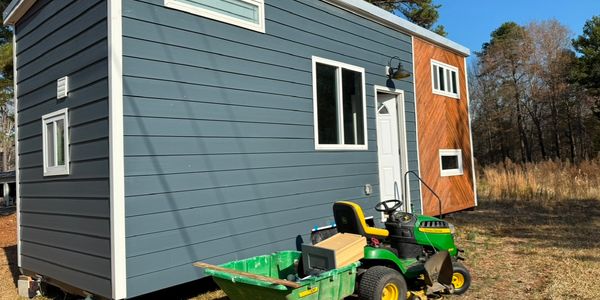 Beautiful Newly Built 26-Foot Tiny Home on Wheels image 5