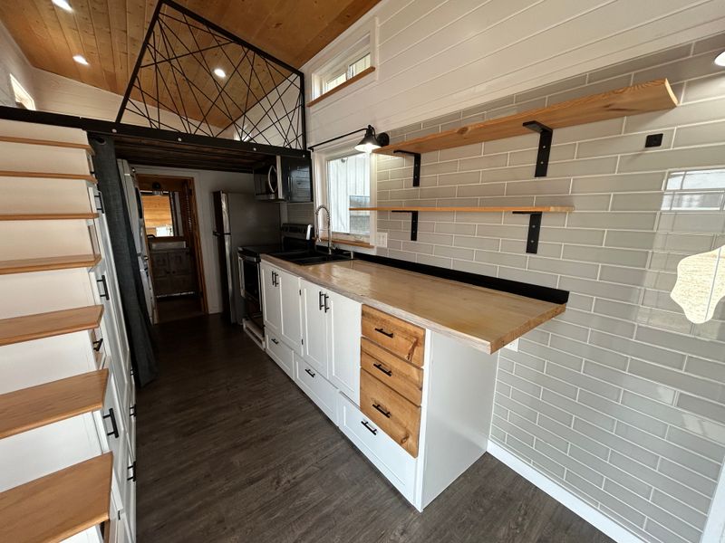 Modern Tiny Home on Wheels! Move-In Ready!
