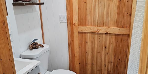 Delivery & Move-In Ready - Brand-NEW Tiny Home on Wheels! image 5