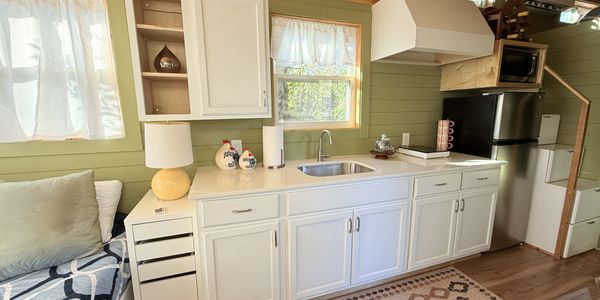 Beautiful 2024 Custom-Built Tiny Home – Off-Grid Ready & Move-In Ready image 3