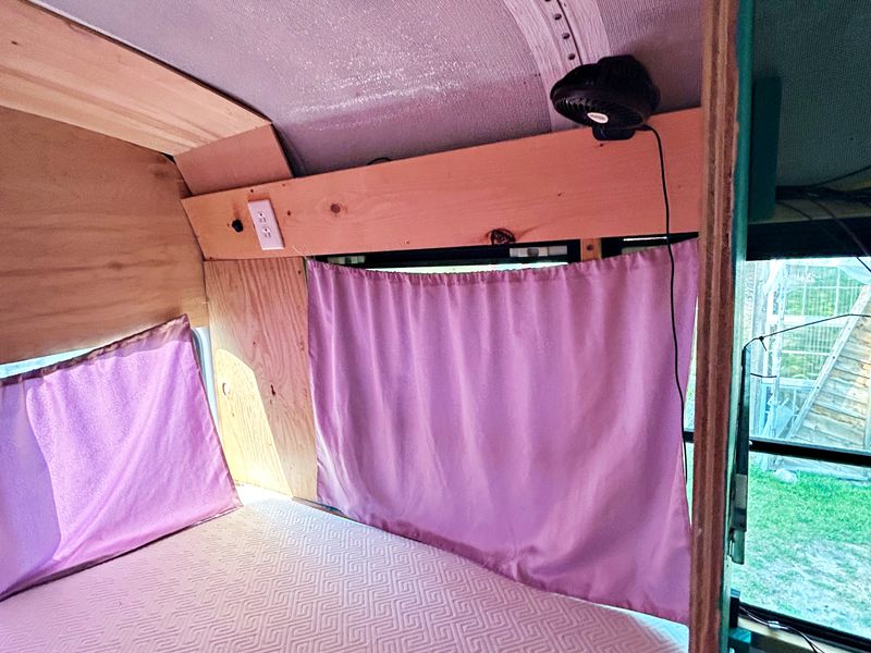 1998 Freightliner Skoolie For Sale! Off-Grid Ready image 2