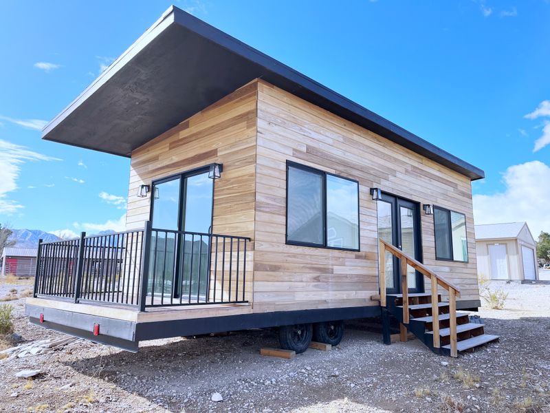 Ready, Set, Tiny! Huge 300+ Sq Ft Custom Build on Wheels — Your Dream Space Awaits!