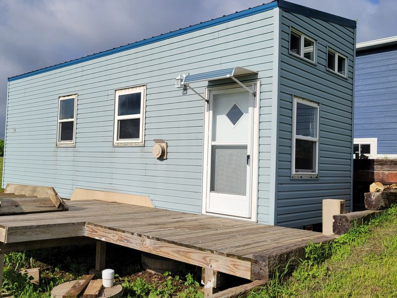Tiny Home needs your finishing touches! image 1