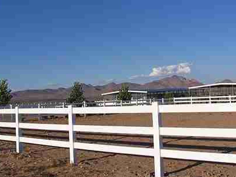 Caballos de las Estrellas Eco Community